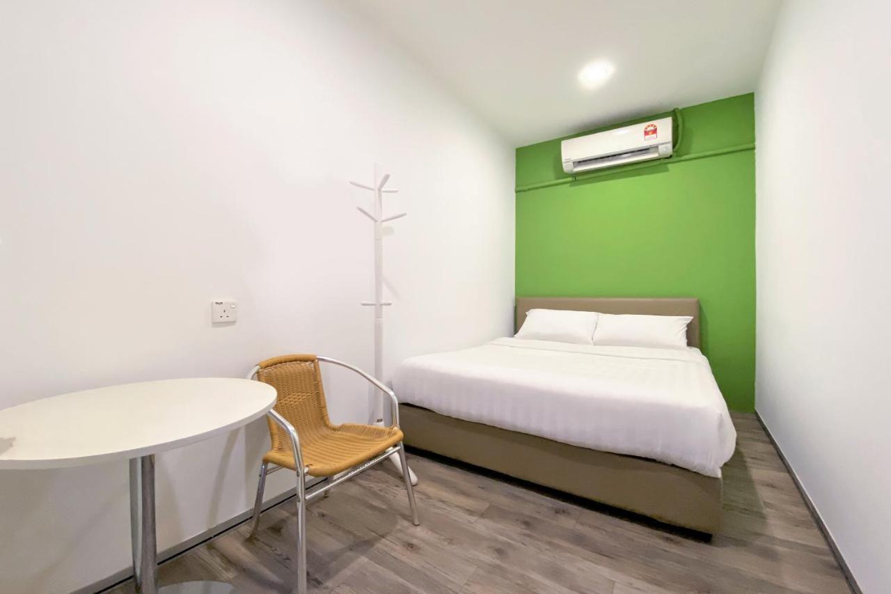 Spot On 90123 Rainbow Guest House George Town Esterno foto