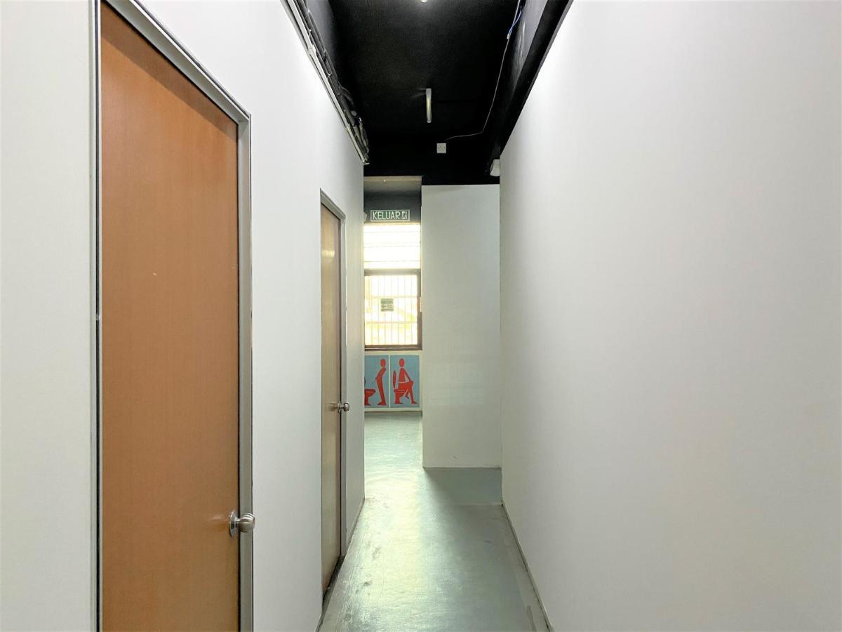 Spot On 90123 Rainbow Guest House George Town Esterno foto