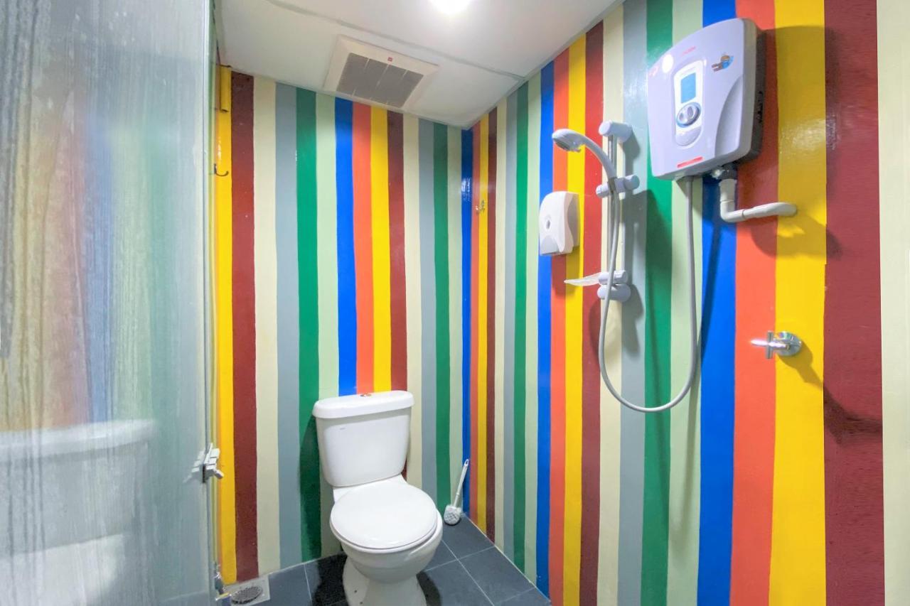 Spot On 90123 Rainbow Guest House George Town Esterno foto